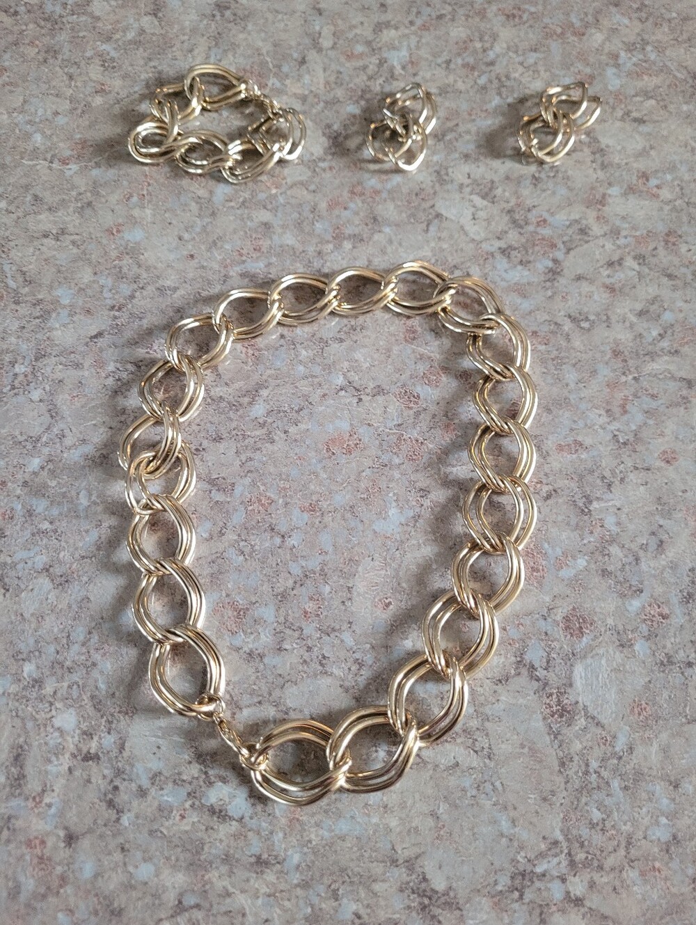 Classic Gold-Tone Interlocking Link Necklace, Bracelet, and Earring Set